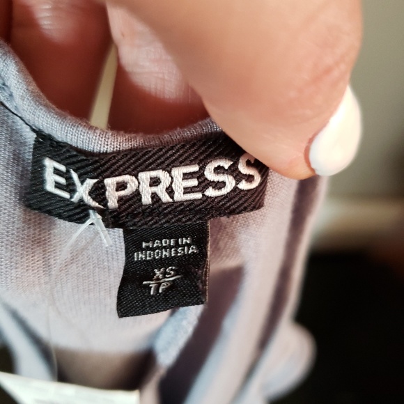 NWOT Express cold shoulder shirt - Picture 7 of 7